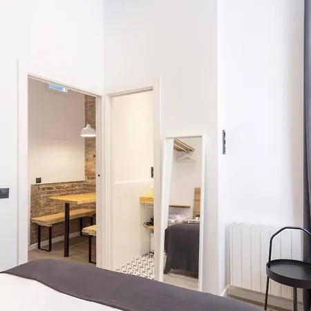 Alcam Hospitalet Apartment *